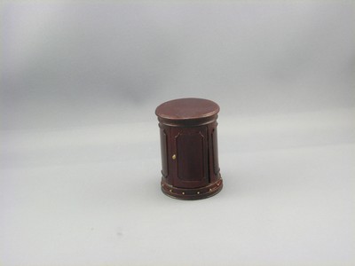 Mahogany Round Table
