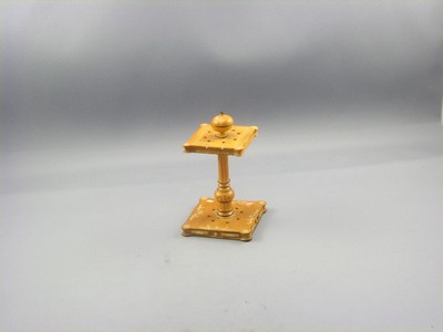Cue Stand Walnut