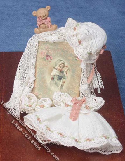 (image for) Miniature Dress and Gift Box by Danielle Designs for Dollhouses