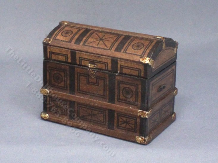 (image for) Vintage Miniature Travel Trunk for Dollhouses