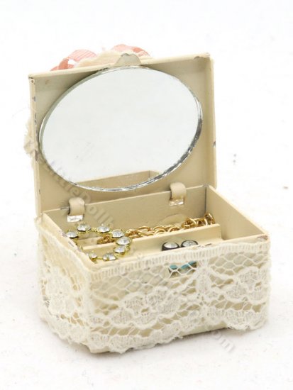 (image for) Miniature Lace Jewelry Box