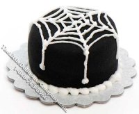 (image for) Dollhouse Scale Model Spider Web Cake