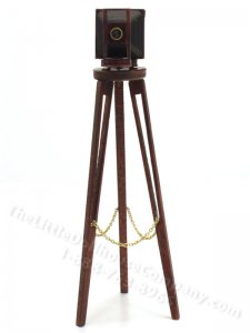 (image for) Miniature Daggeureotype Camera with Tripod