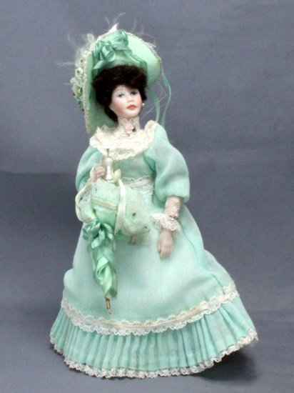 (image for) Lady in a Green and Lace Dress