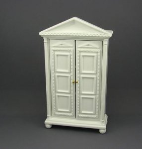 (image for) White Cupboard