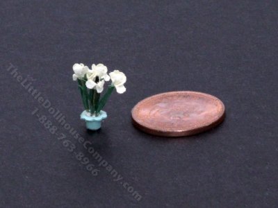 (image for) Handmade Miniature 1/4 Scale White Flowers for Dollhouses