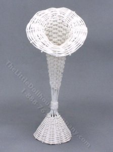 (image for) Miniature Wicker Holder for Dollhouses by Kim Stewart