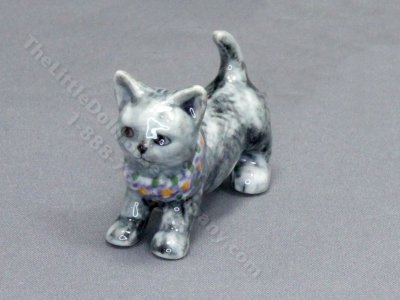 (image for) Miniature Grey Cat with Flower Collar Figurine for Dollhouses