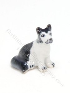 (image for) Miniature Husky Dog Figurine