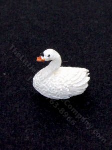 (image for) Dollhouse Half Scale Model White Swan