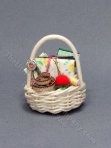(image for) Miniature Quilting Basket by Taylor Jade