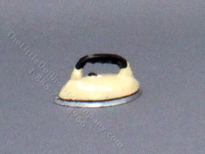 (image for) Vintage Miniature 1950s Iron for Dollhouses