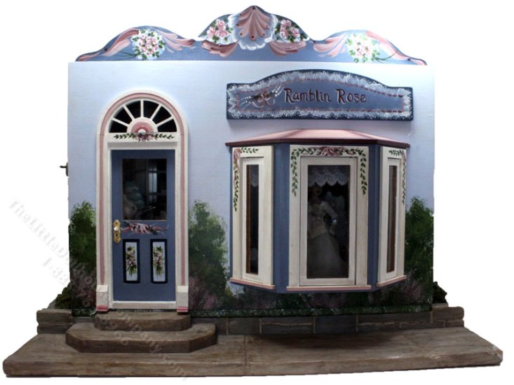 (image for) Vintage Ramblin' Rose Shop Roombox - Fully Wired