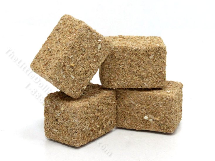 (image for) Miniature Set of Hay Bales for Dollhouses (4/pkg)