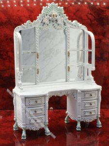 (image for) Miniature Limited Edition Le Cristina Vanity for Dollhouses