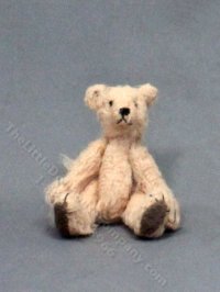 (image for) Miniature Blush Stuffed Bear by Betty Miniaturen