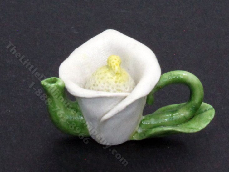 (image for) Dollhouse Miniature White Calla Lily Teapot