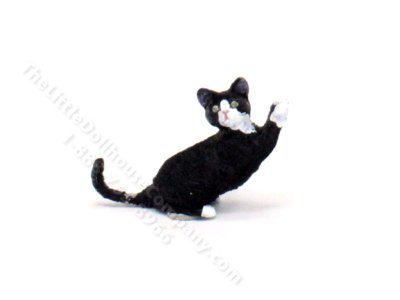 (image for) Dollhouse Miniature Black and White Cat