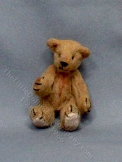 (image for) Miniature Tan Stuffed Bear by Betty Miniaturen