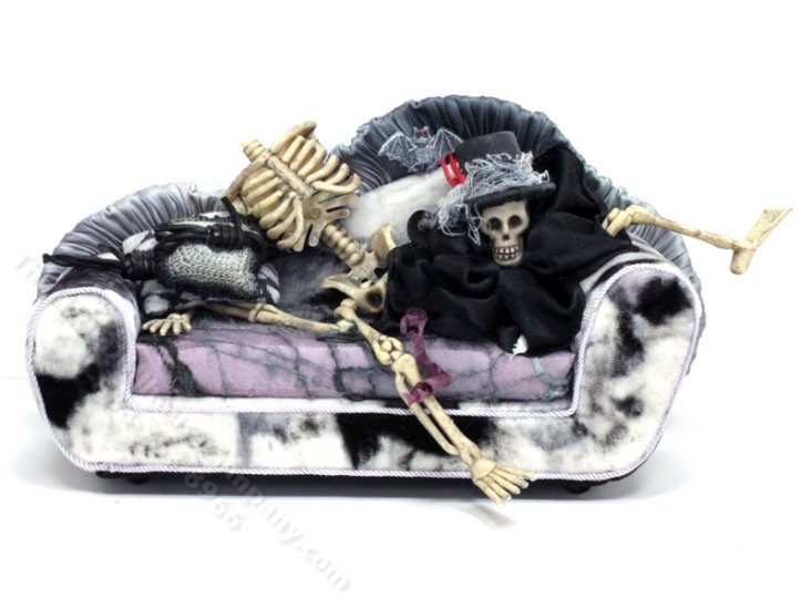 (image for) Dollhouse Miniature Skeleton Sofa