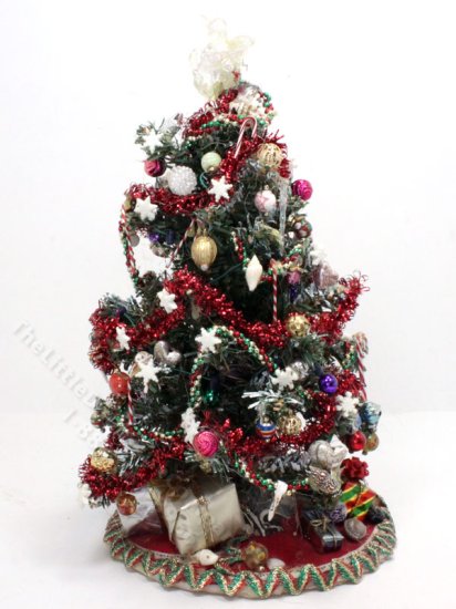 (image for) Miniature Decorated Christmas Tree for Dollhouses