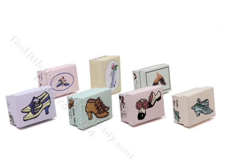 (image for) Miniature Shoe Box with Lid for Dollhouses (1 pc)