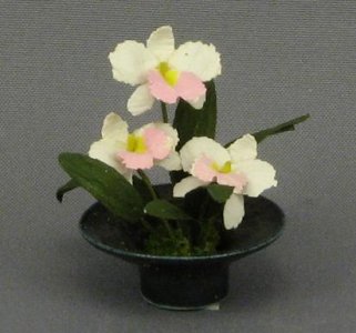 (image for) Dollhouse Miniature Pink and White Orchids
