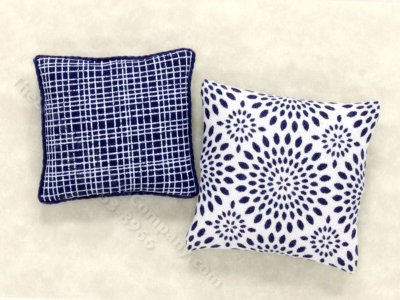 (image for) Miniature Blue and White Medallion Two Piece Pillow Set