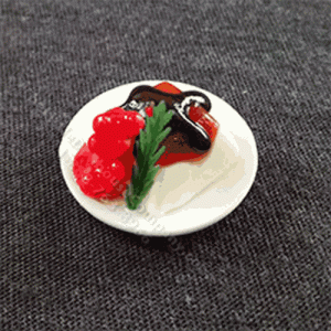 (image for) Miniature Caramel, Chocolate, and Berry Pudding on Round Plate
