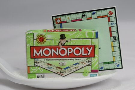 (image for) Miniature 'Monopoly' Board Game