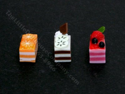 (image for) Miniature Square Cakes for Dollhouses