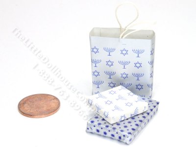 (image for) Miniature Shopping Bags with Hanukkah Gifts