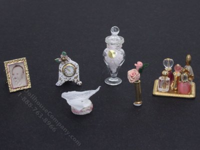 (image for) Miniature Vanity Accessories for Dollhouses - Pink