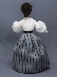 (image for) Vintage Porcelain Shop Girl Doll
