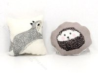 (image for) Miniature Pair of Animal Pillows for Dollhouses