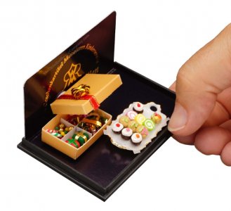 (image for) Miniature Chocolate and Candy Set