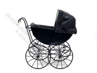 (image for) Handmade by Colin & Yvonne Roberson CYR Pram