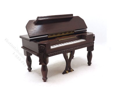 (image for) Miniature Grand Piano Dollhouses