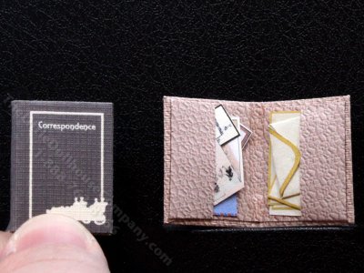 (image for) Miniature Stationary Folder for Dollhouses - Brown