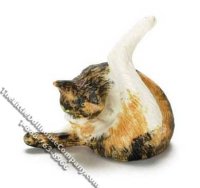 (image for) Dollhouse Scale Model Calico Cat Preening