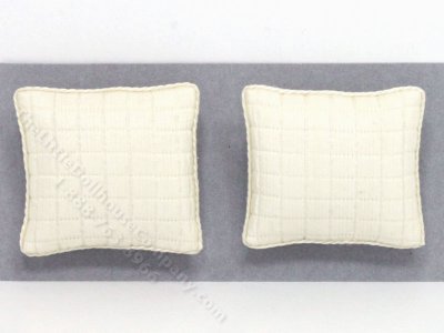 (image for) Miniature White Two Piece Pillow Set