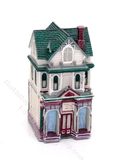 (image for) 144th Inch Resin Dress Shoppe