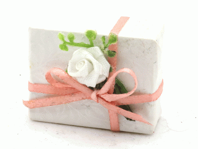 (image for) Miniature White Gift Box with Bow and Flower