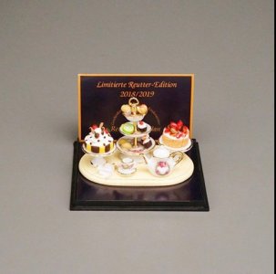 (image for) Miniature Tea & Cake Display