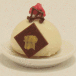 (image for) Miniature Dessert Mousse With Raspberry and Chocolate