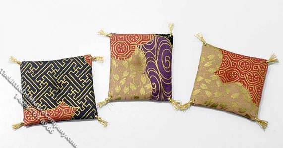 (image for) Miniature Cat Pillow for Dollhouses, 1/pk