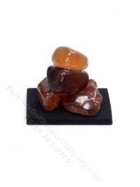 (image for) Miniature Stone Sculptures for Dollhouses