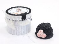 (image for) Miniature Striped Hat Box and Hat for Dollhouses