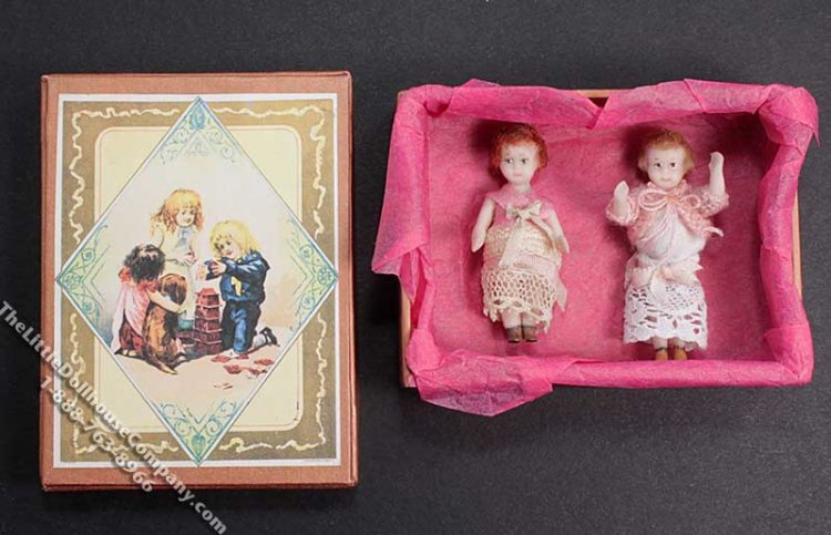 (image for) Dollhouse Scale Model Pair of Dolls in Gift Box