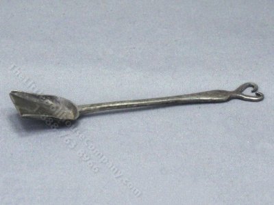 (image for) Miniature Ash Shovel for Dollhouses